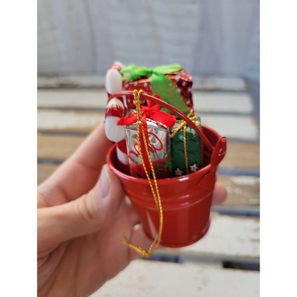 Bucket pale red presents candy cane homemade ornament Xmas tree - Picture 5 of 7